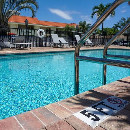 The Beach House At Seascape Steps From The Beach, Marina And Shops! West Palm Beach Exterior photo